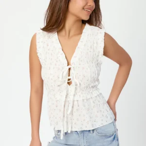 Ditsy Crosshatch Sleeveless Smocked Top